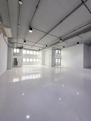 Carros Centre (D25), Factory #627350511